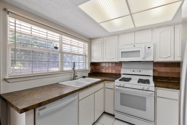 1804 Westwood Circle, Carrollton, TX 75006