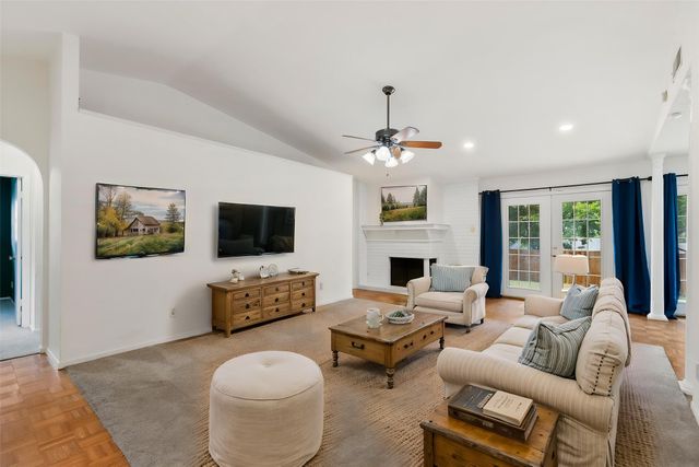 1804 Westwood Circle, Carrollton, TX 75006