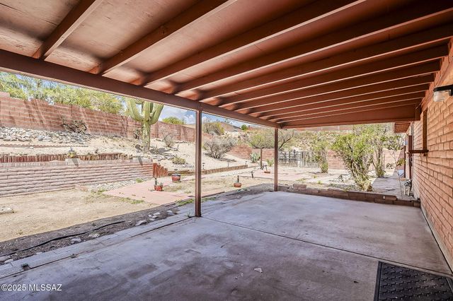 9849 E Victoria Lane, Tucson, AZ 85730