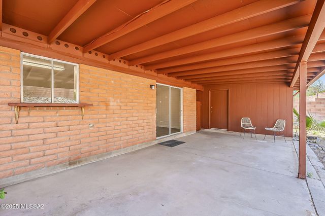 9849 E Victoria Lane, Tucson, AZ 85730