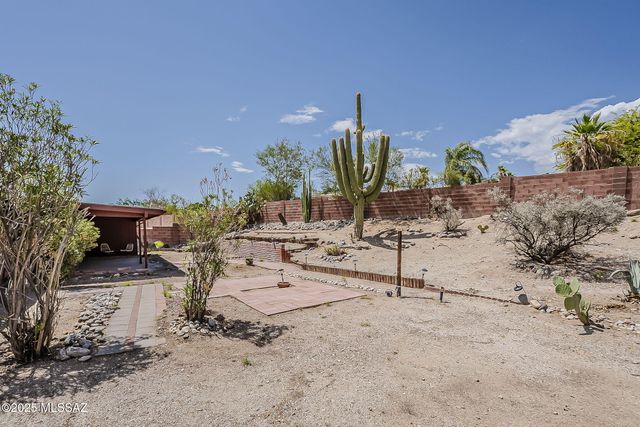 9849 E Victoria Lane, Tucson, AZ 85730
