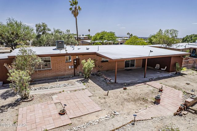 9849 E Victoria Lane, Tucson, AZ 85730