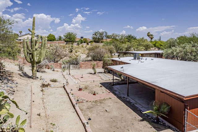 9849 E Victoria Lane, Tucson, AZ 85730