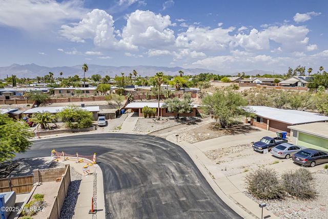 9849 E Victoria Lane, Tucson, AZ 85730