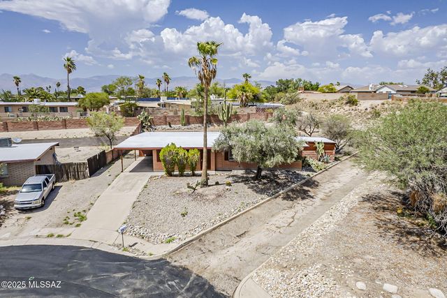 9849 E Victoria Lane, Tucson, AZ 85730