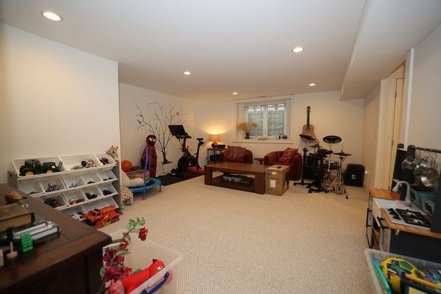 7-9 Elliot Ter 7, Newton, MA 02464