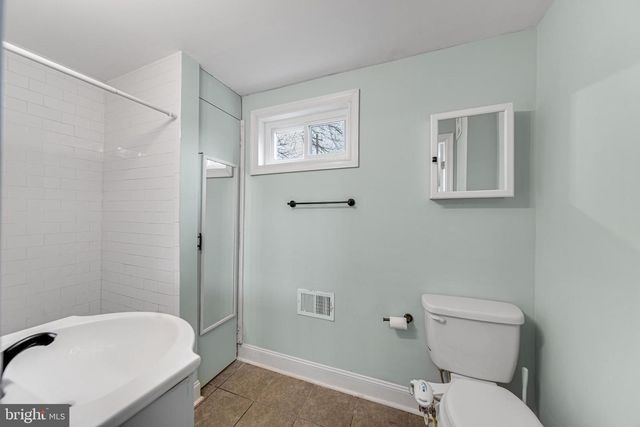 909 BEECHWOOD DR, Hagerstown, MD 21742
