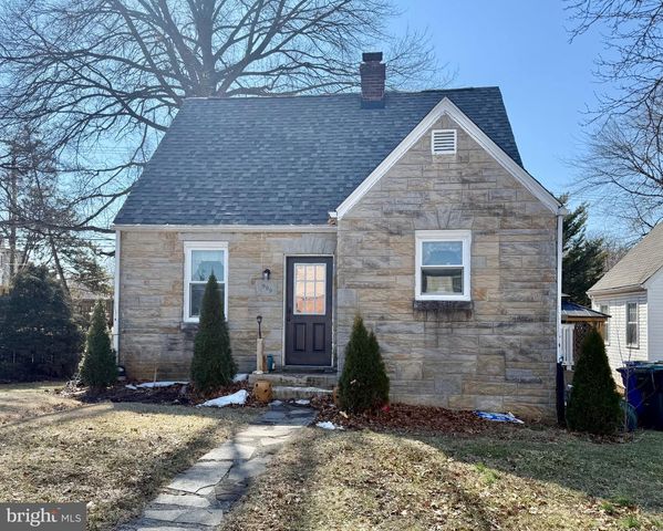 909 BEECHWOOD DR, Hagerstown, MD 21742