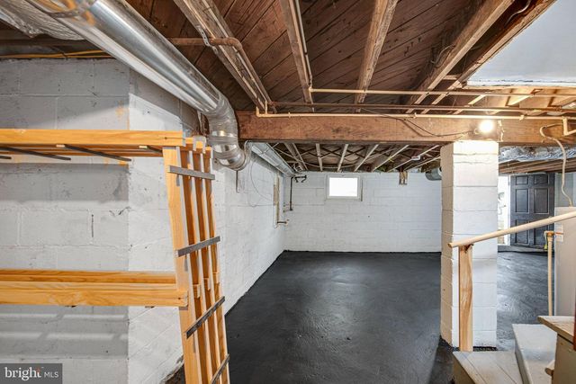 909 BEECHWOOD DR, Hagerstown, MD 21742
