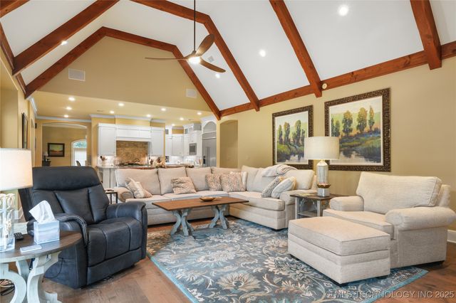 3821 Country Club Circle, Muskogee, OK 74403