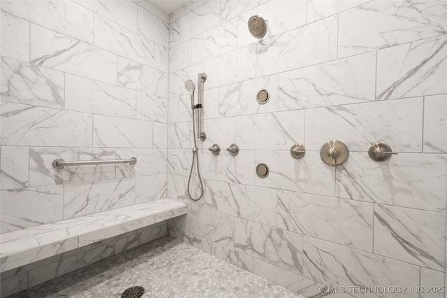 3821 Country Club Circle, Muskogee, OK 74403