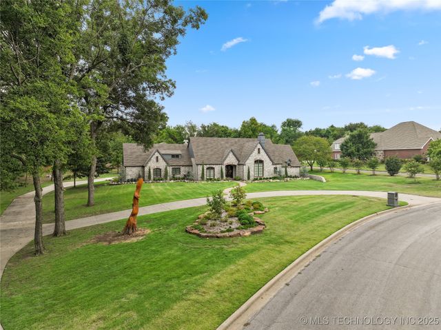 3821 Country Club Circle, Muskogee, OK 74403