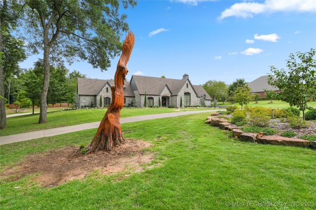 3821 Country Club Circle, Muskogee, OK 74403