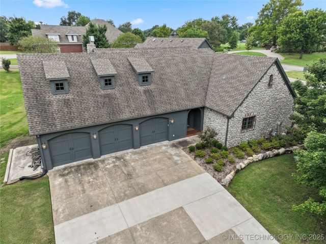 3821 Country Club Circle, Muskogee, OK 74403