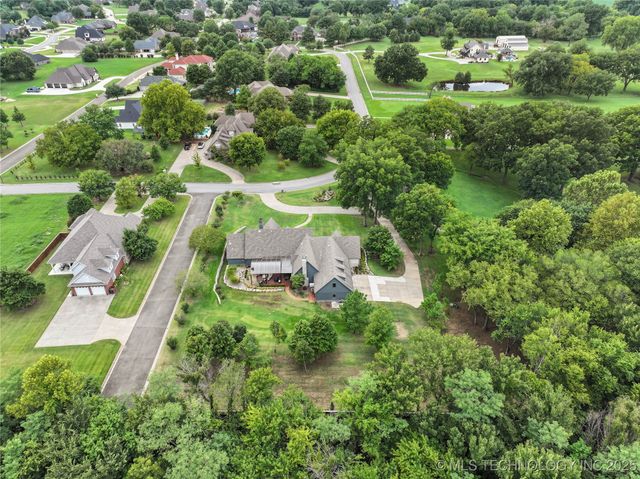 3821 Country Club Circle, Muskogee, OK 74403