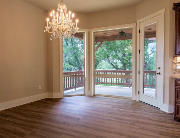 529 Vista Ridge Drive, Round Mountain, TX 78663