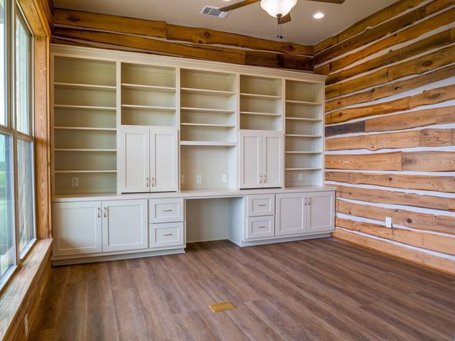 529 Vista Ridge Drive, Round Mountain, TX 78663