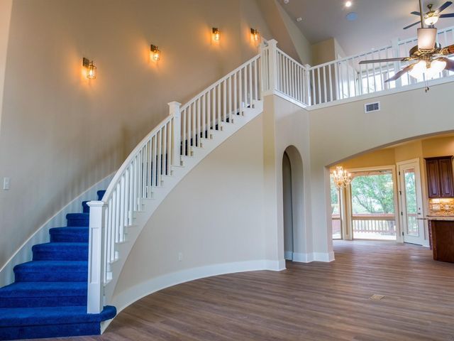 529 Vista Ridge Drive, Round Mountain, TX 78663