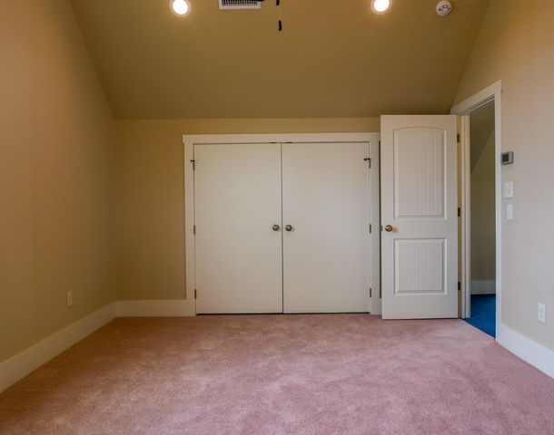 529 Vista Ridge Drive, Round Mountain, TX 78663
