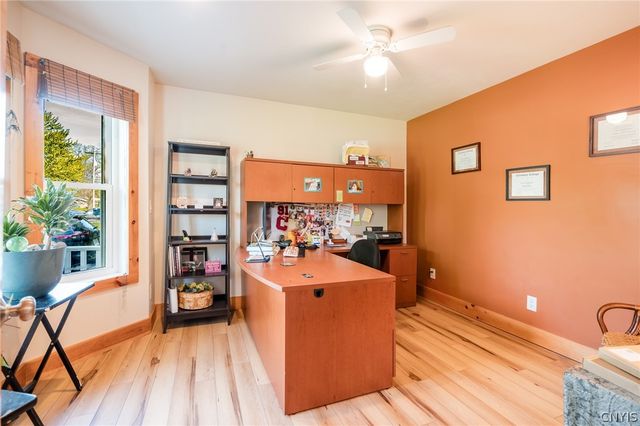 8824 Gaskin Road, Clay, NY 13041