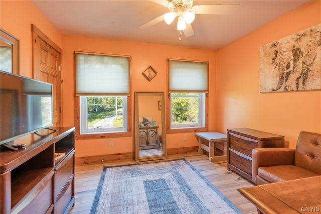 8824 Gaskin Road, Clay, NY 13041