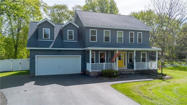 8824 Gaskin Road, Clay, NY 13041