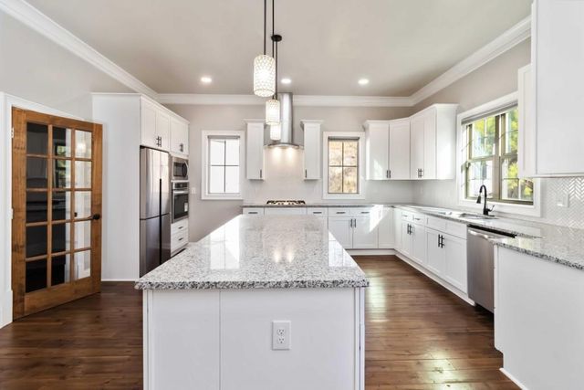 2914 Battlecrest Drive, Decatur, GA 30034