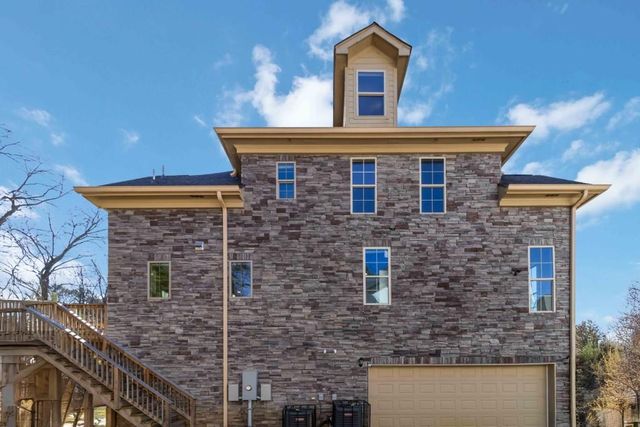 2914 Battlecrest Drive, Decatur, GA 30034