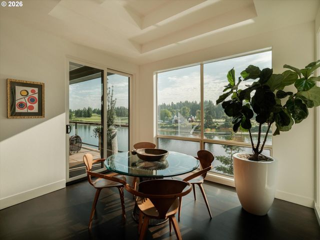 11000 S RIVERWOOD Rd, Portland, OR 97219