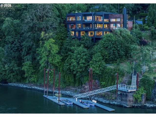 11000 S RIVERWOOD Rd, Portland, OR 97219