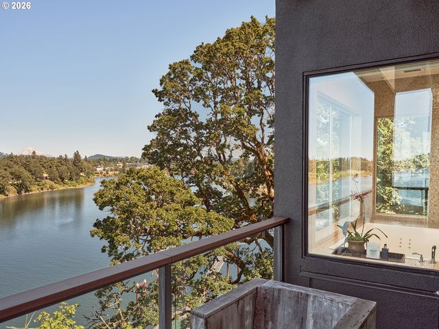 11000 S RIVERWOOD Rd, Portland, OR 97219