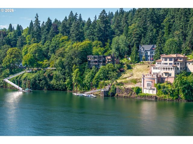 11000 S RIVERWOOD Rd, Portland, OR 97219