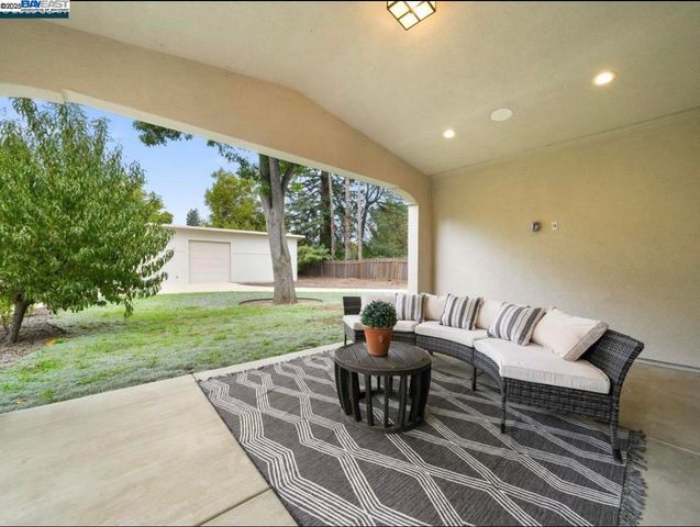 1588 Alamo Way, Alamo, CA 94507