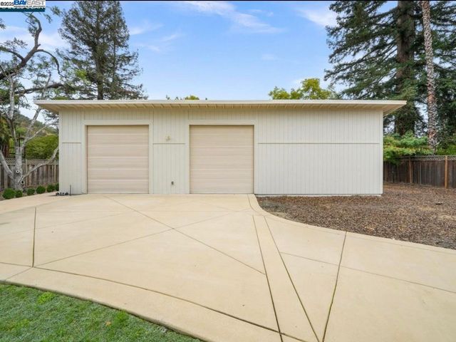 1588 Alamo Way, Alamo, CA 94507