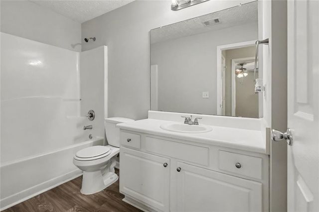 4102 Robin Circle, Atlanta, GA 30349