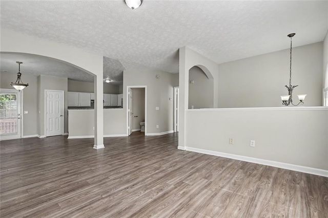 4102 Robin Circle, Atlanta, GA 30349
