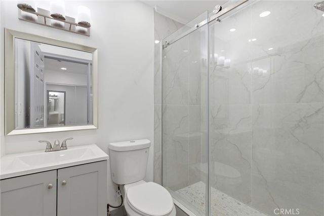 1327 S Eastern, Commerce, CA 90040