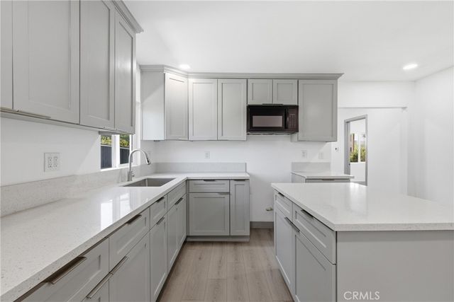 1327 S Eastern, Commerce, CA 90040