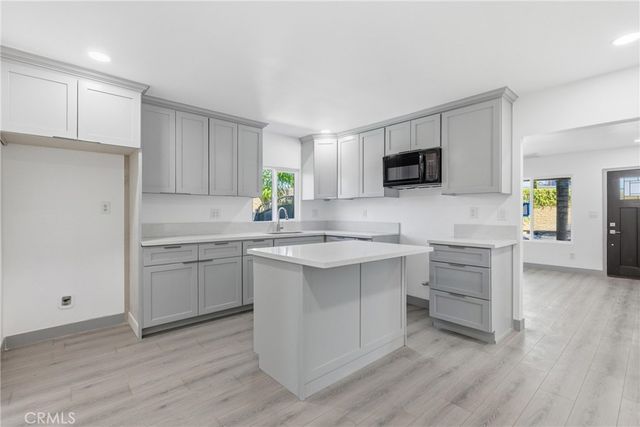 1327 S Eastern, Commerce, CA 90040