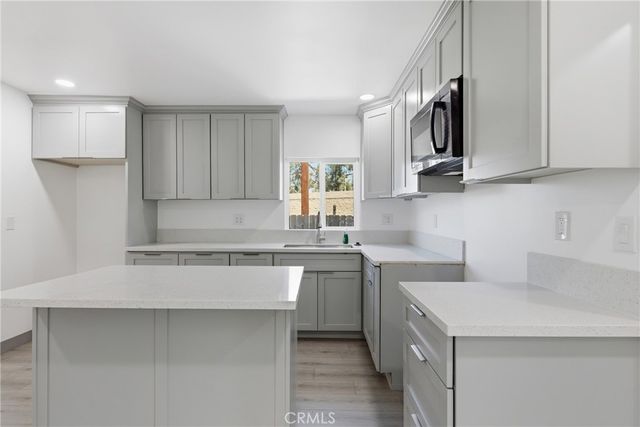 1327 S Eastern, Commerce, CA 90040