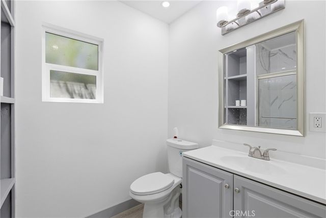 1327 S Eastern, Commerce, CA 90040