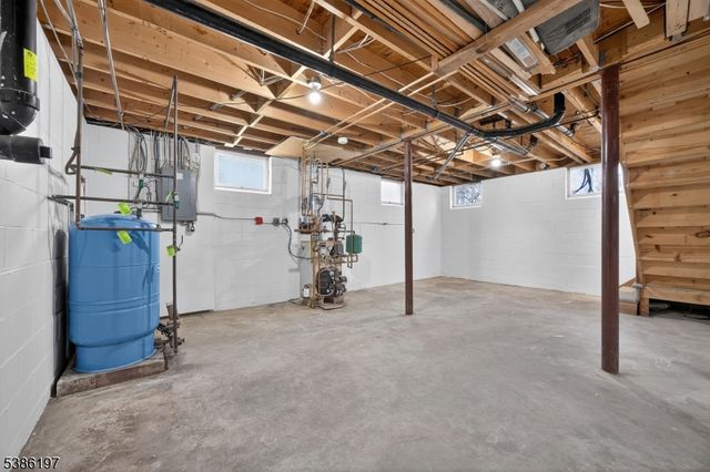 61 Coykendall Rd, Wantage Twp., NJ 07461