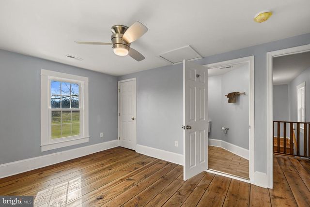 893 TURKEY KNOB RD, Quicksburg, VA 22847