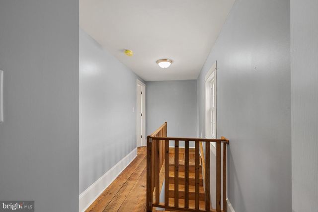 893 TURKEY KNOB RD, Quicksburg, VA 22847