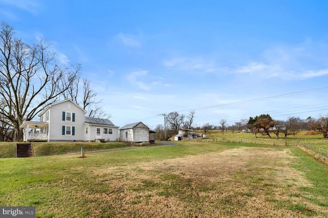 893 TURKEY KNOB RD, Quicksburg, VA 22847
