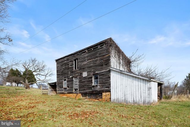 893 TURKEY KNOB RD, Quicksburg, VA 22847