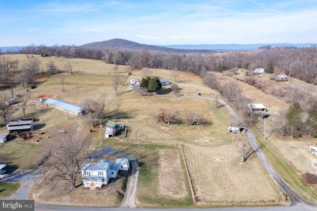 893 TURKEY KNOB RD, Quicksburg, VA 22847