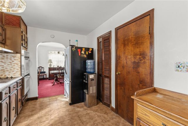 192 Salem Church Rd, Ohioville, PA 15059