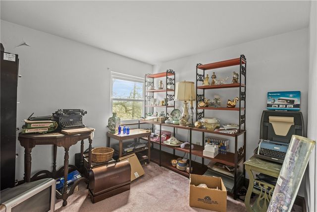 192 Salem Church Rd, Ohioville, PA 15059