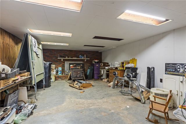 192 Salem Church Rd, Ohioville, PA 15059